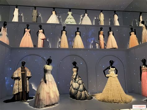 christian dior exposition paris